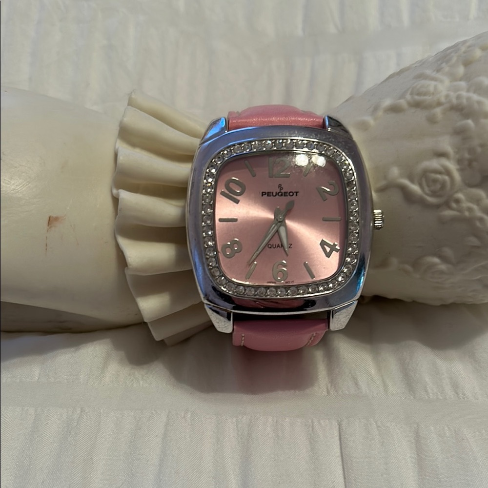 Peugeot Pink Women's Watch Lovingly Worn
Needs Battery